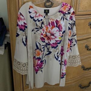 Women’s Blouse